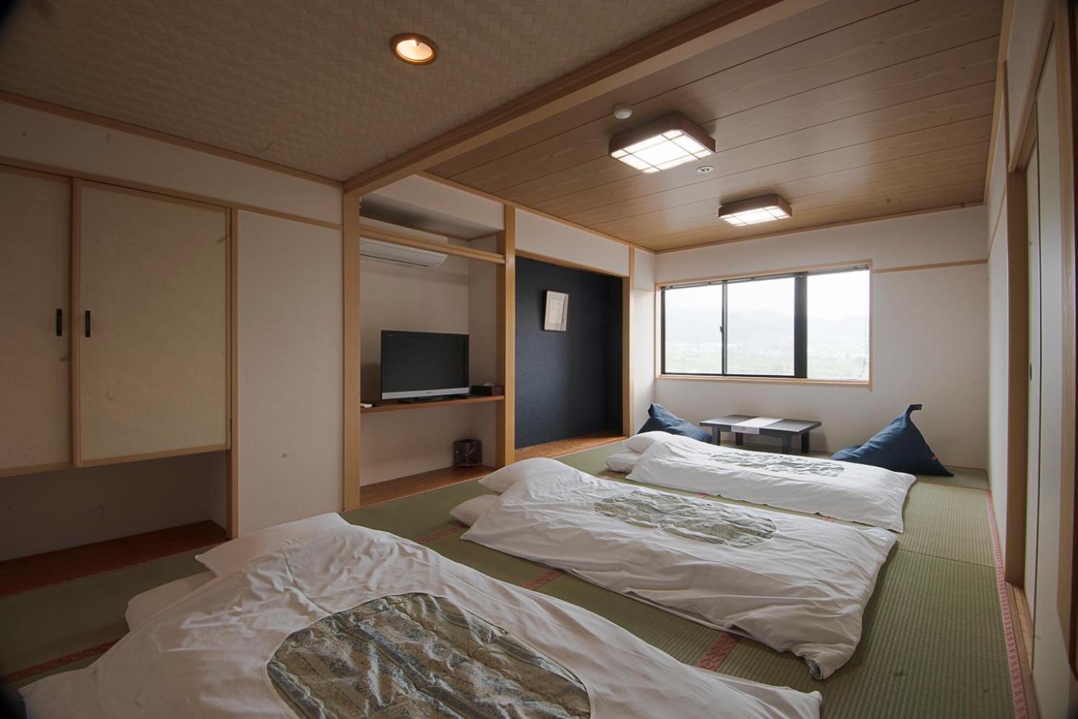 Tsubakino 4*